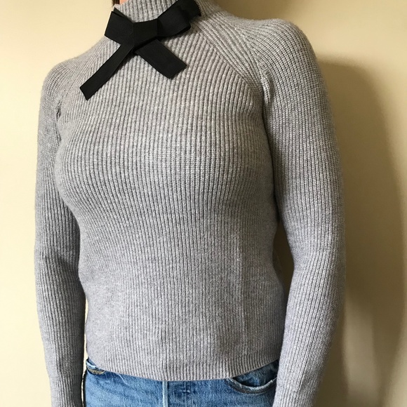 Top - Picture 1 of 1